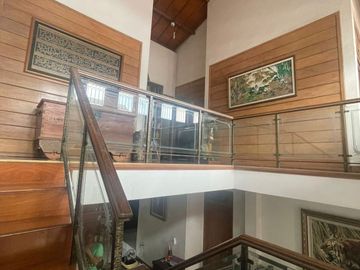 Dijual Rumah Tropis konsep Villa dan Paviliun di Ciputat, Tangsel