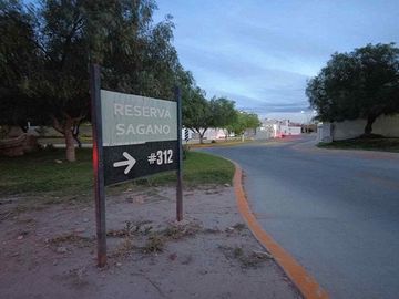 CASA EN VENTA EN BOSQUE SERENO AGUASCALIENTES PONIENTE