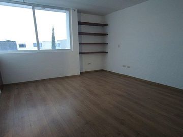 CASA EN VENTA EN RESIDENCIAL BOSQUE SERENO AGUASCALIENTES PONIENTE