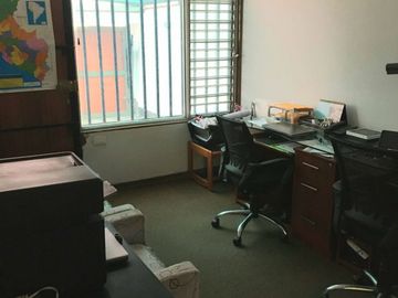 Se Vende Casa En Surquillo Urb. Los Sauces