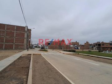 Terreno En La Estancia De Huanchaco - Venta - 107.24 M2 Vista Lateral A Parque - 1111486