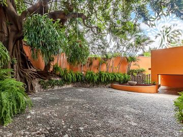 Casa de las Ranas - Las Quintas