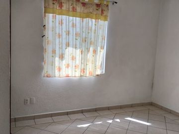 Casa en RENTA Urbi, Cuautitlán Izcalli, Estado de México 3R, 1.5B, 2E, 120 M2