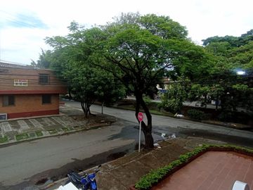 Casa esquinera. Sur de Cali.