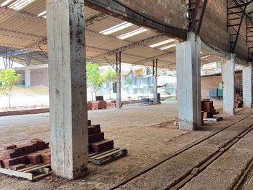 VENTA TERRENOS 83.502 m2,  GALPONES 20.541 m2, OFICINAS , BODEGAS, áreas de parqueo etc Vía Guayaquil-Daule km 29 Sector Petrillo. PRECIO: $ 24.000.000