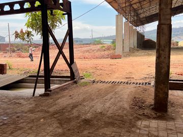 VENTA TERRENOS 83.502 m2,  GALPONES 20.541 m2, OFICINAS , BODEGAS, áreas de parqueo etc Vía Guayaquil-Daule km 29 Sector Petrillo. PRECIO: $ 24.000.000