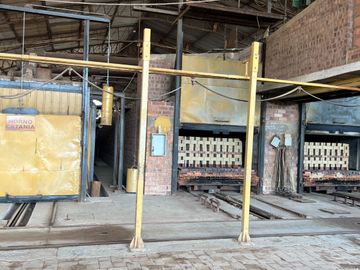 VENTA TERRENOS 83.502 m2,  GALPONES 20.541 m2, OFICINAS , BODEGAS, áreas de parqueo etc Vía Guayaquil-Daule km 29 Sector Petrillo. PRECIO: $ 24.000.000