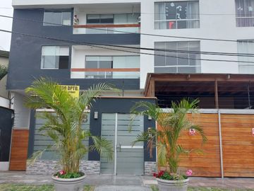 Venta de lindo departamento en primer piso en Los Melones, Surco!