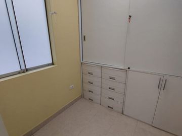 Venta de lindo departamento en primer piso en Los Melones, Surco!