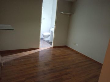 Oportunidad! Venta o Alquiler de Excelente Mini Dpto en Petit Thouars!