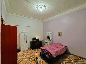 VENDO CASA COMO TERRENO – CERCA A LA MUNICIPALIDAD LIMA Y DEL RIMAC