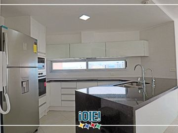 Departamento de 3 dormitorios en venta, en Edificio Ibiza, Manta, Ecuador