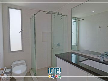 Departamento de 3 dormitorios en venta, en Edificio Ibiza, Manta, Ecuador