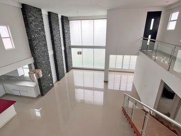 ARRIENDA CASA CAMPESTRE EN CERRITOS PEREIRA