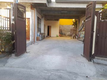 HOUSE AND LOT FOR SALE AT IMUS CAVITE NEAR ROBINSON