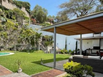 Venta de hermosa casa en La Planicie - 1era etapa