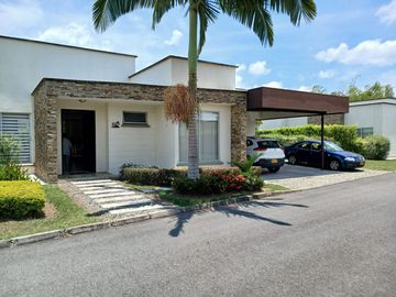 VENTA CAMPESTRE EN CONDOMINIO ZONA CLUB CAMPESTRE DE ARMENIA, QUINDIO