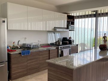 SE VENDE EXCLUSIVO DUPLEX AMIRA CIMA DIAMANTE