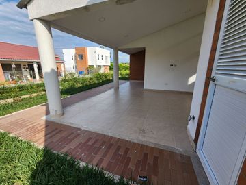 CASA SENDEROS DE LA MORADA II -VILAS CLUB No 13