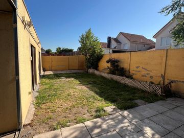 GRAN OPORTUNIDAD , CASA EN SECTOR LAGUNA DEL SOL , PADRE HURTADO