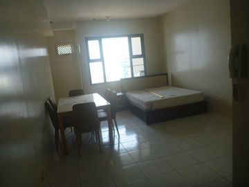 FOR SALE/LEASE - Unit in Malate Bayview Mansion, Malate, Manila