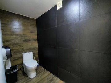 VENTA DE EDIFICIO PARA OFICINAS, COWORK O CORPORATIVO EN PUEBLA CENTRO