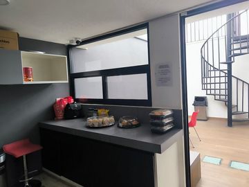 VENTA DE EDIFICIO PARA OFICINAS, COWORK O CORPORATIVO EN PUEBLA CENTRO