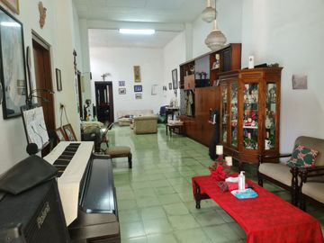 Rumah Dijual di Jl. Kramat Jakpus, Lokasi Bagus
