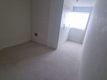 EXCELENTE FLAT MINIMALISTA CON TERRAZA SOCIAL Y LINDOS ACABADOS EN CERRO COLORADO. NO PAGA ALCABALA