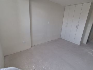 EXCELENTE FLAT MINIMALISTA CON TERRAZA SOCIAL Y LINDOS ACABADOS EN CERRO COLORADO. NO PAGA ALCABALA