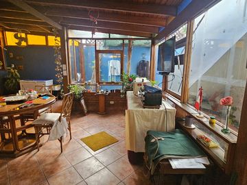 VENDO CASA URB. LAS MAGNOLIAS SURCO FRENTE A PARQUE
