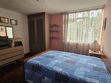VENDO CASA URB. LAS MAGNOLIAS SURCO FRENTE A PARQUE