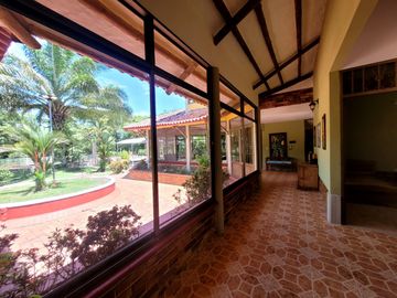 CASA CAMPESTRE EN CONDOMINIO EXCLUSIVO