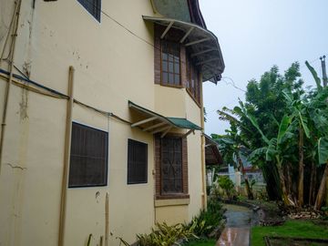 Beautiful Spanish Style 4 BR/4Bath home in a fully enclosed gated property
