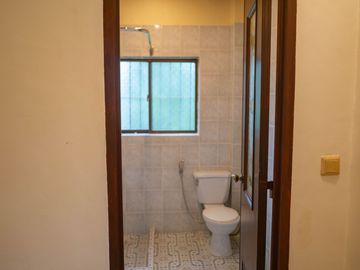 Beautiful Spanish Style 4 BR/4Bath home in a fully enclosed gated property