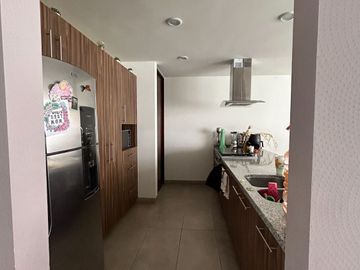 VENTA DE CASA EN FRACCIONAMIENTO CON ALTA PLUSVALIA EN BARRANCA DEL REFUGIO