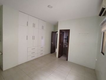 casa independiente de venta en portoviejo DESCRIPCIÓN
