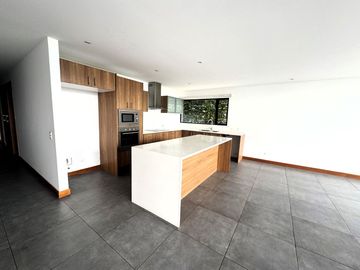 ¡Departamento en planta baja con vista al valle! 🌄