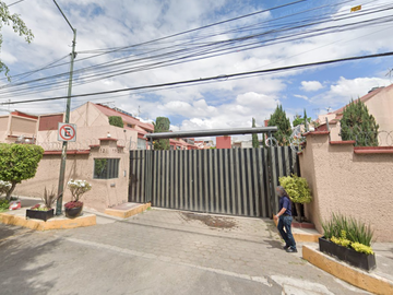 BONITA CASA EN ALCALDÍA COYOACAN. EX HACIENDA COAPA