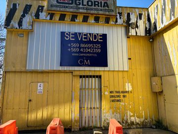 SE VENDE PROPIEDAD COMERCIAL A PASOS DE PICARTE