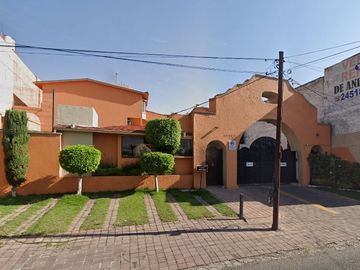 Casa en Venta en Real de Calacoaya, Atizapan, EdoMex. 3 habitaciones, 3 Baños, 2 Estacionamientos. 180m2