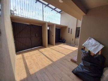 BONITA CASA EN EXCELENTE UBICACION