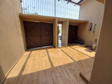 BONITA CASA EN EXCELENTE UBICACION