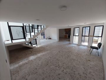 BONITA CASA EN EXCELENTE UBICACION