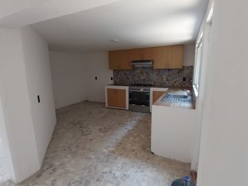BONITA CASA EN EXCELENTE UBICACION
