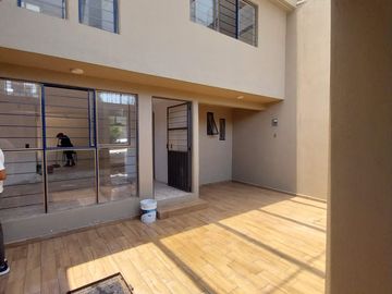 BONITA CASA EN EXCELENTE UBICACION