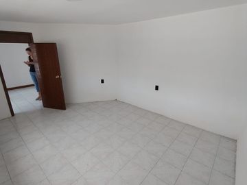BONITA CASA EN EXCELENTE UBICACION