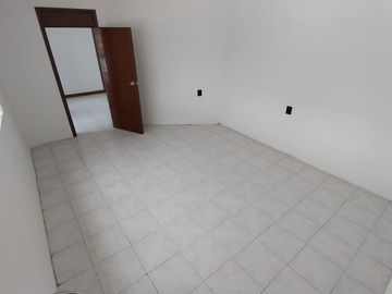 BONITA CASA EN EXCELENTE UBICACION