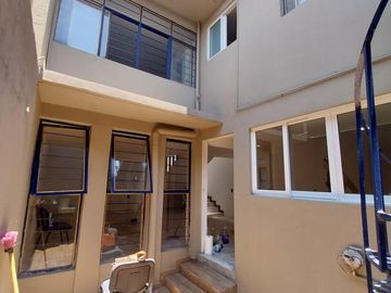 BONITA CASA EN EXCELENTE UBICACION