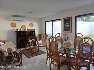 Casa de tres recámaras en una planta en venta en Apaseo el Grande colindando con Querétaro, Guanajuato